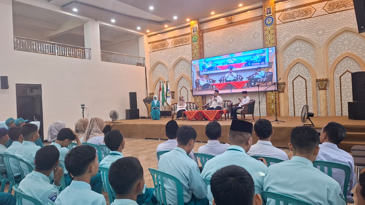 Pemilihan Ketua OSIS MAN 2 Blitar Digelar Online, Hadirkan Orasi dan Talkshow Paslon