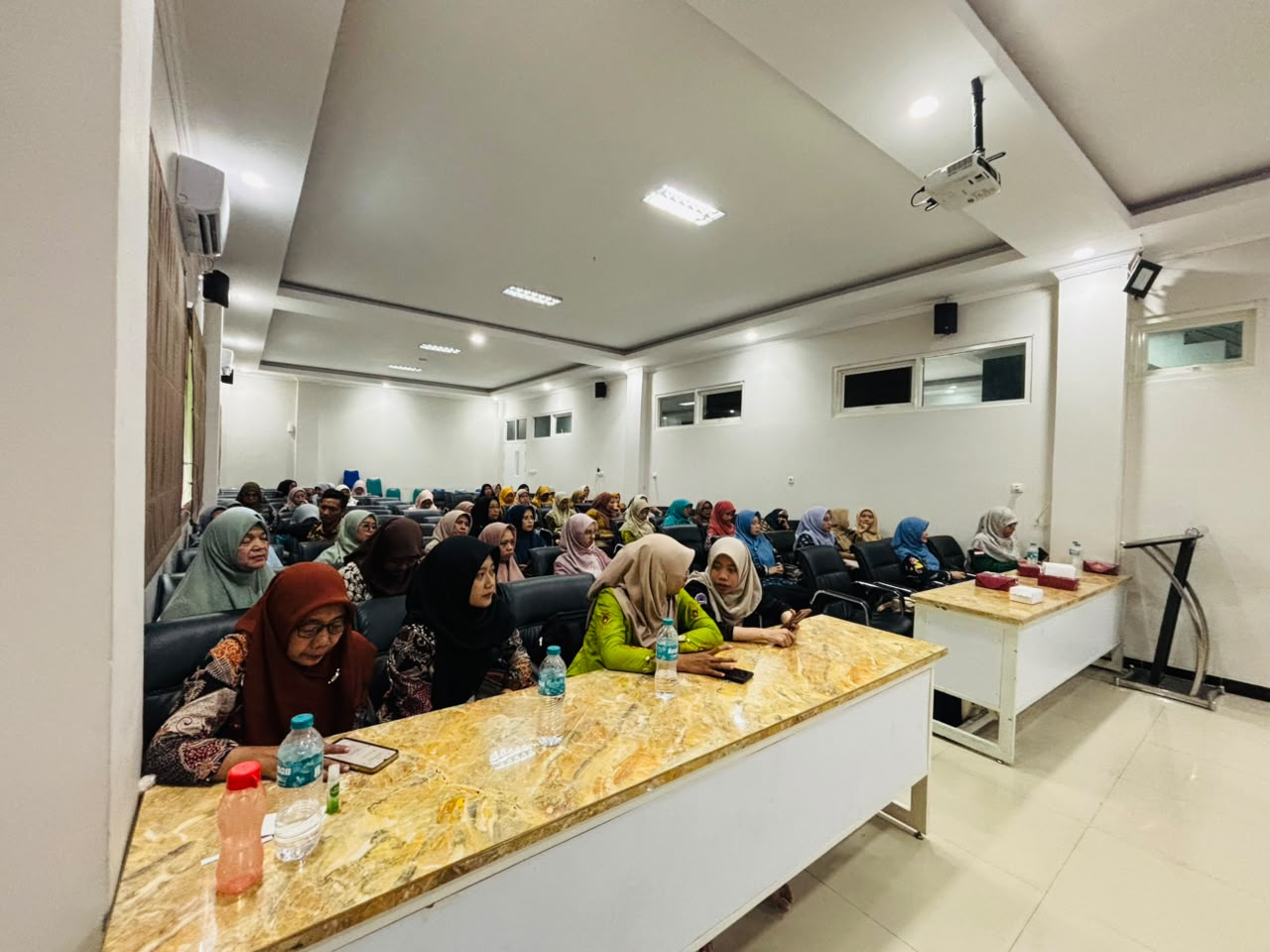 MAN 2 Blitar Ikuti MGMP Keterampilan se-Jawa Timur di MAN 1 Jombang